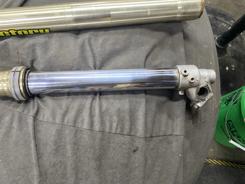 KYB SSS Front Forks 48mm For YZ450F 06-09 - Image 4 of 4