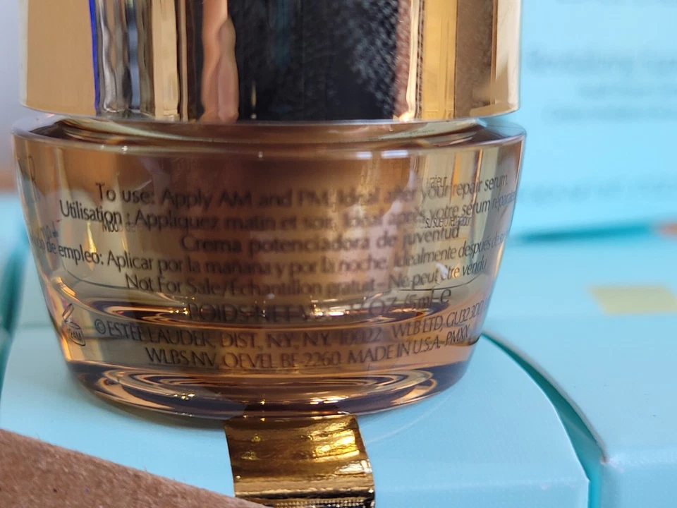 Crema revitalizante Estee Lauder Supreme+ Youth Power .17 oz/5 ml cantidad total 12 Foto 4 de 4