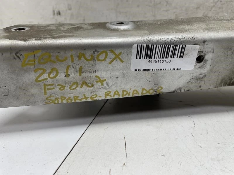 Chevrolet Equinox LT 2011 núcleo de radiador barra de soporte de amarre superior OEM+ Foto 4 de 4