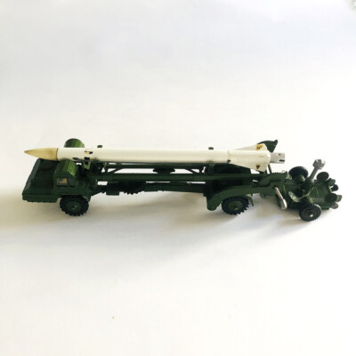 Dinky Toys 666 – Missile Erecting Vehicule Avec Missile Corporal – Métal – UK