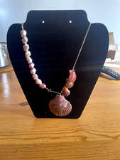 Collana perle e conchiglie