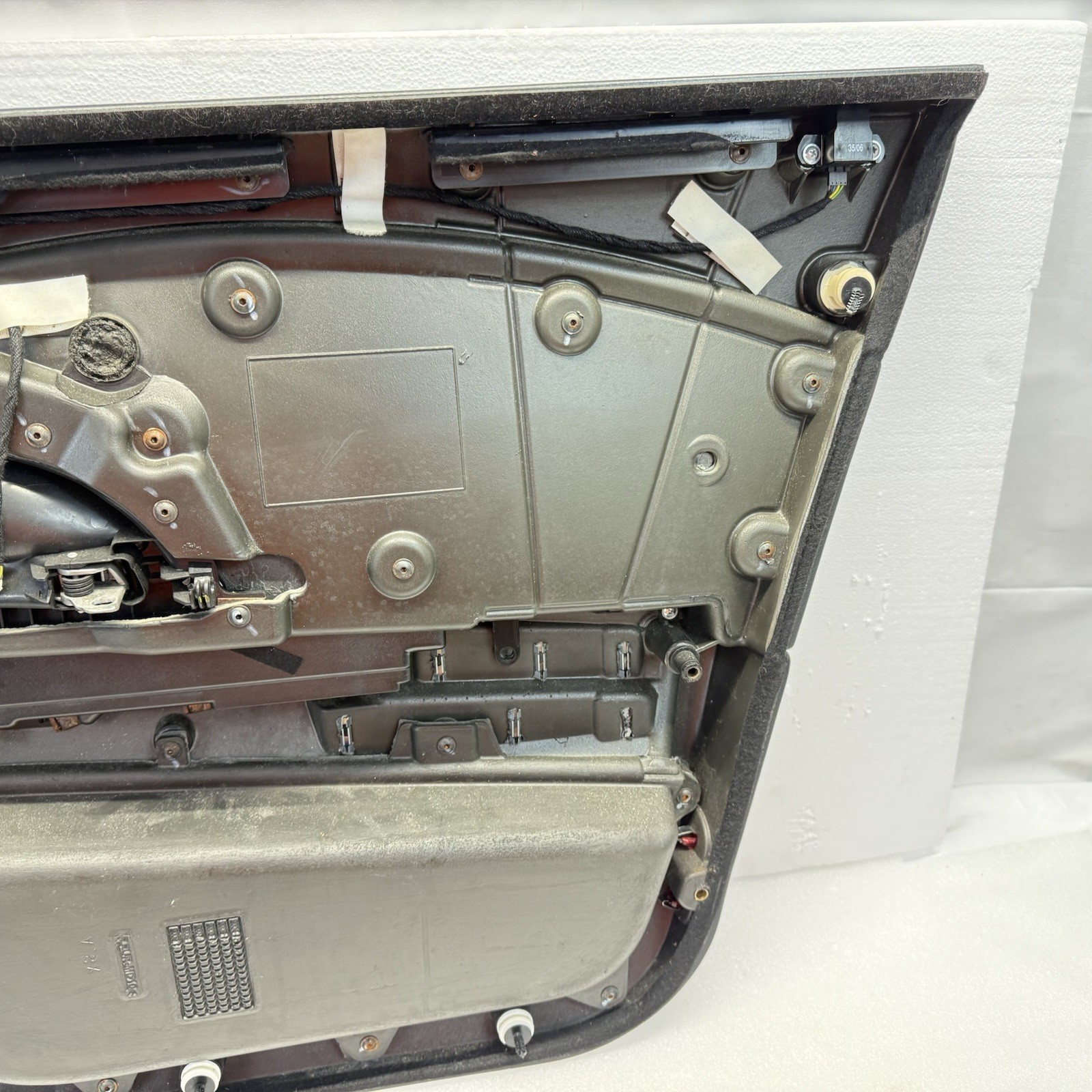 03-13 Maserati Quattroporte M139 Front Left Driver Side Door Panel Black OEM