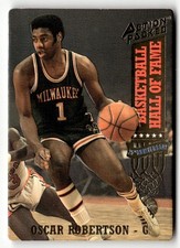 1993 Action Packed Hall of Fame #40 Oscar Robertson