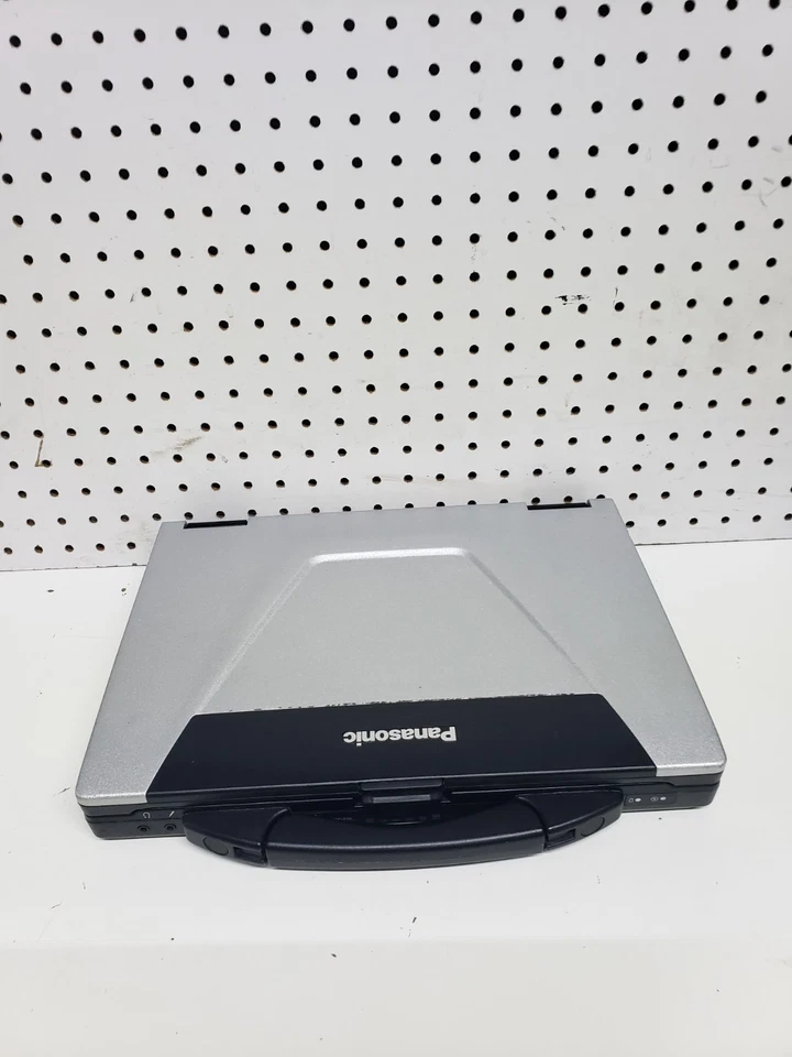 Panasonic Toughbook CF-52 Core 2 Duo P8600 2.4GHz 4GB RAM 256GB SSD, WIN 10 PRO - Imagem 3 de 4