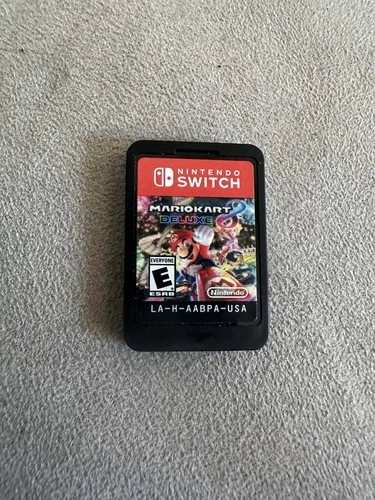 Mario Kart 8 Deluxe (Nintendo Switch, 2017)