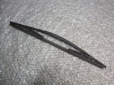 BRAND NEW VAUXHALL VECTRA HATCHBACK REAR NEW WIPER ARM AND BLADE SET.2002-08.