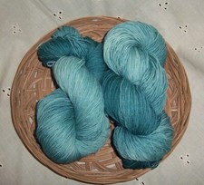 hand dyed 100 extra fine merino fingering surf 3.5 oz 1