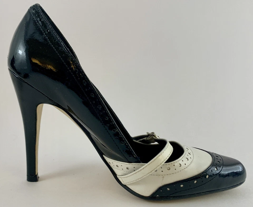 Tacones de aguja de cuero para mujer White House Black Market talla 6,5 M Foto 3 de 4