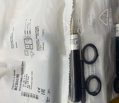 1pcs New capacitive sensor For Balluff BCS00M8 BCS M18BBI3-PSC80D-S04K 10-30VDC
