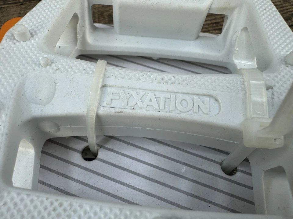 Pedales de fixación 9/16” BMX blanco  Foto 3 de 4