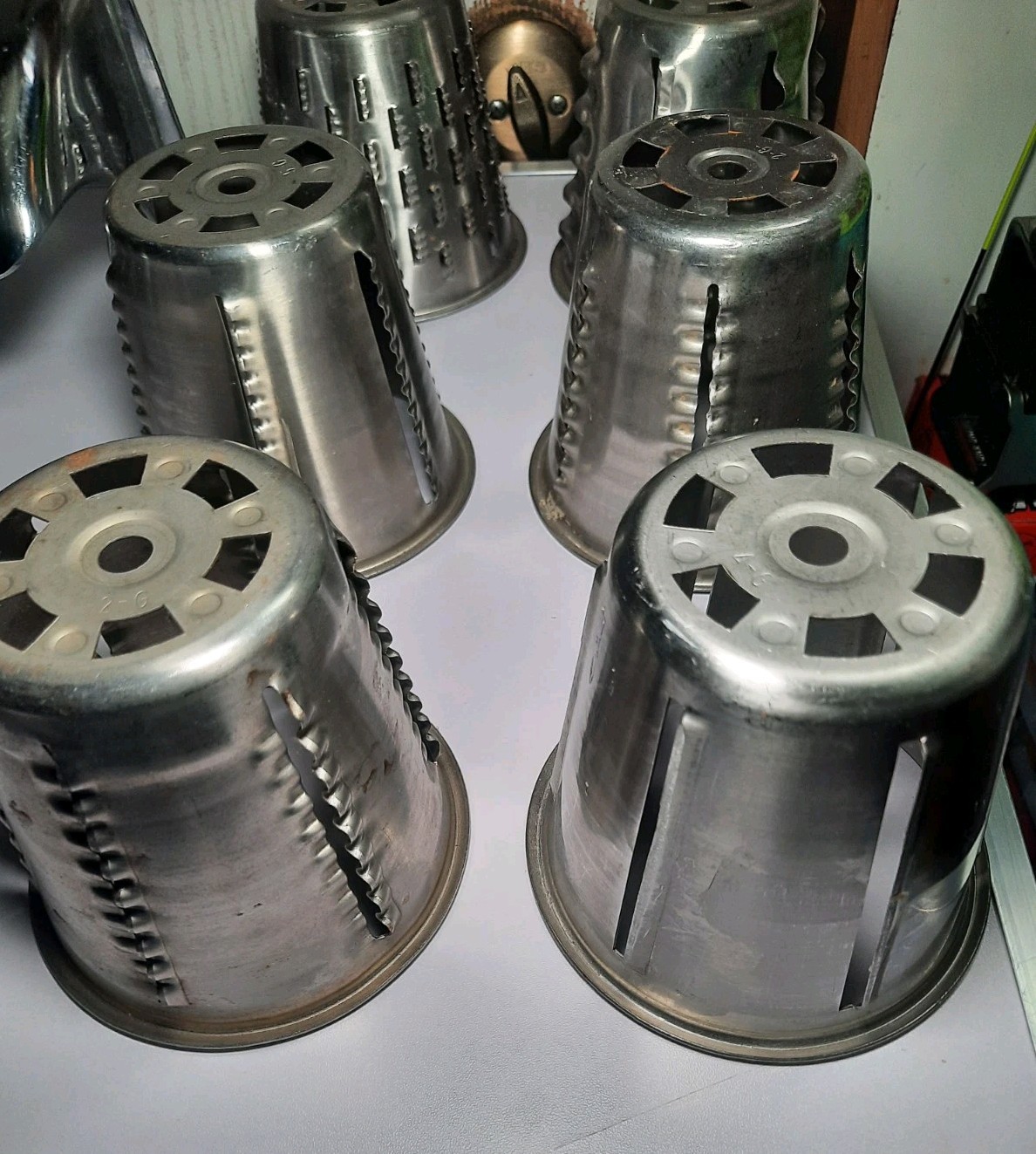 Vintage Saladmaster Hand Crank Food Processor Shredder Chopper with 6 Cones Used