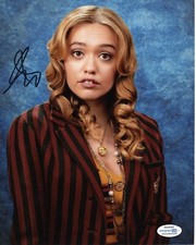 Aimee Lou Wood Sex Education Autographed Signed 8x10 Photo ACOA #5