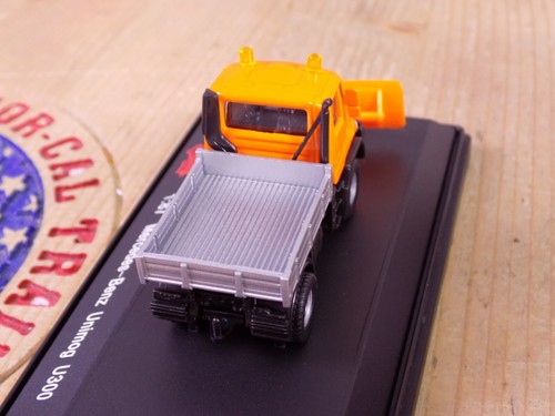 Malibu International HO Scale Mercedes-Benz Unimog U300 Lot #G17 #6400 - Picture 4 of 7