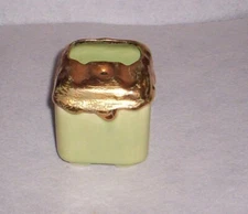 Lester Of California Ashtray  Gold Crackle