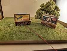 N Scale Roadside Billboards (2) w LEDs, UnPainted