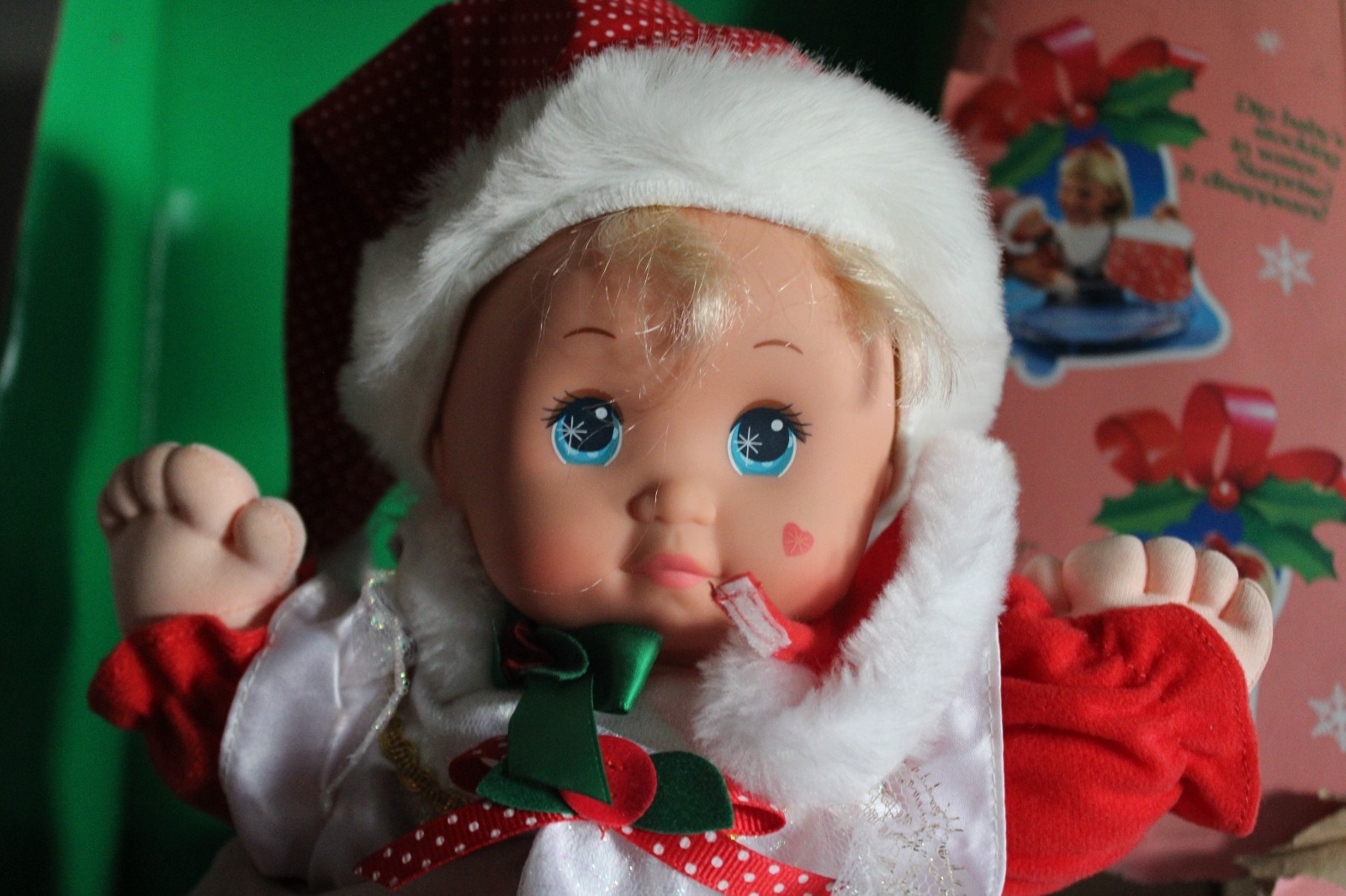 Vintage 1991 Holiday Baby Magic Nursery Doll In Box - Limited Edition