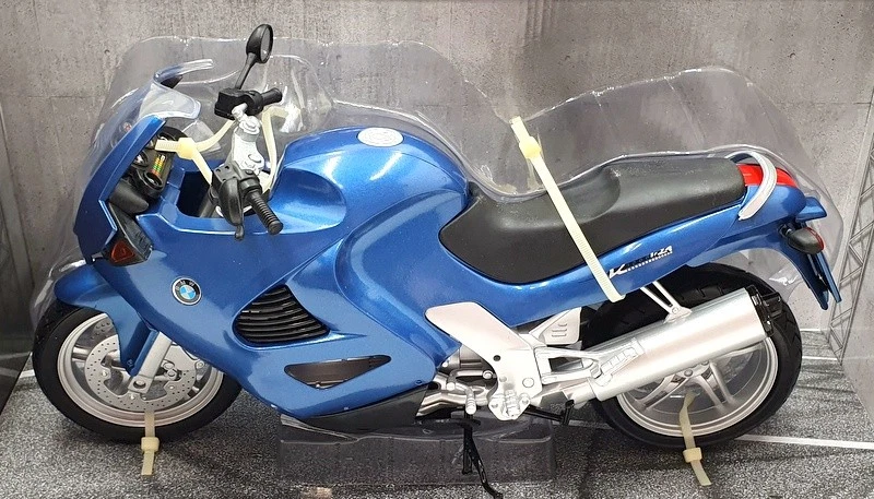 MotorMax 1/6 Scale Diecast 76262 - BMW K1200RS - Blue - Image 4 of 4