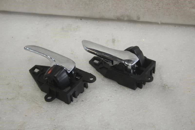 2000 2001 2002 2003 2004 2005 TOYOTA CELICA INTERIOR DOOR HANDLES BLACK CHROME - Image 4 of 4