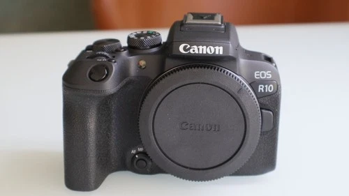 Canon EOS R10