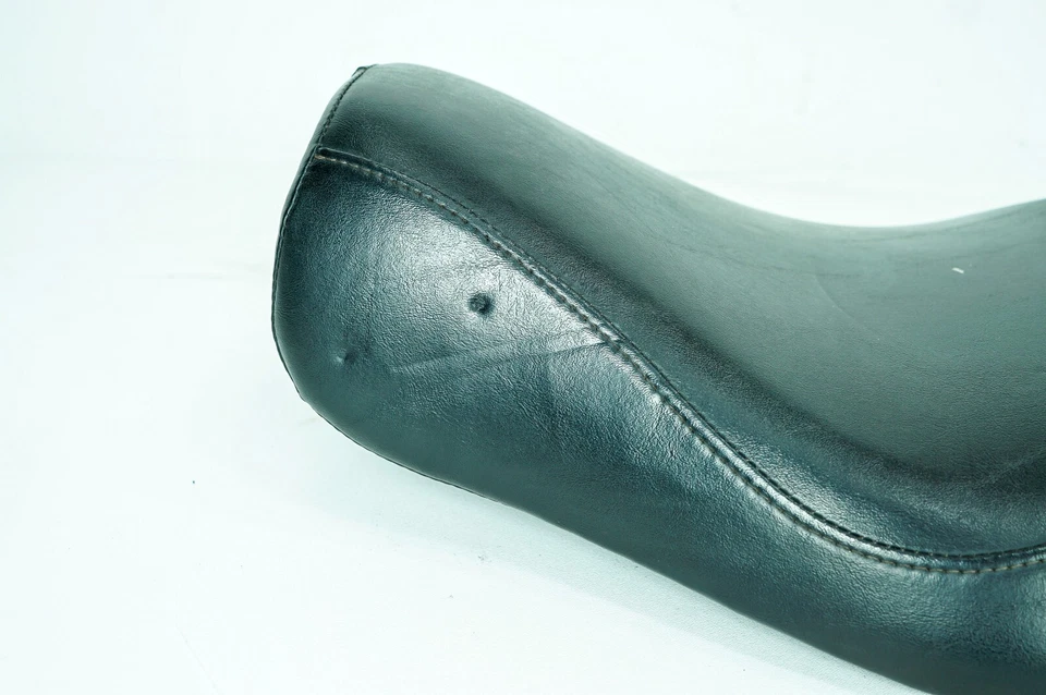 15 Harley Sportster Custom XL1200CP OEM Asiento de conductor de pasajero Sillín 1339 Foto 3 de 4