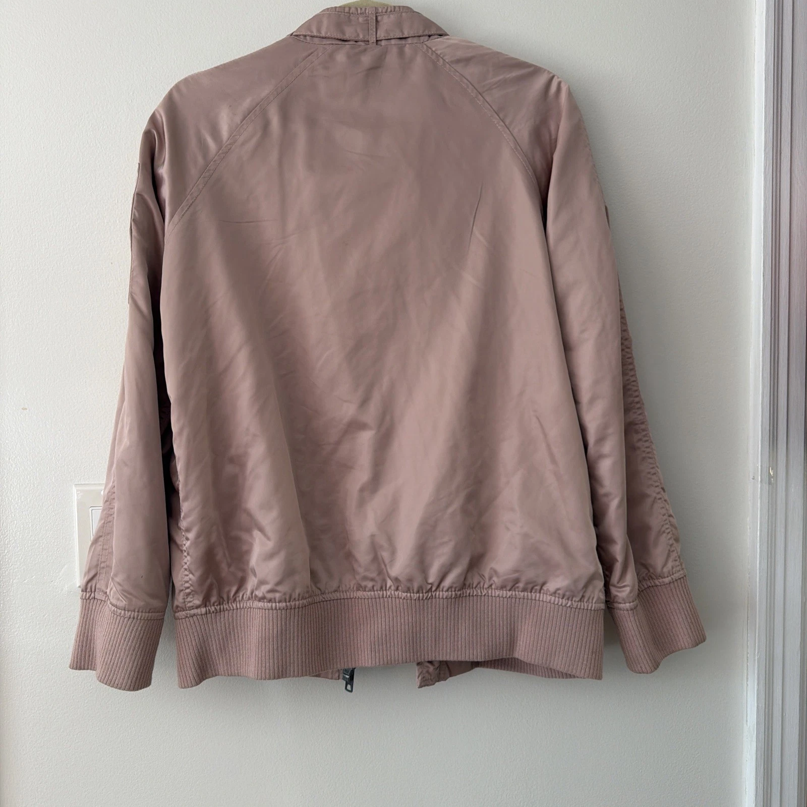 Members Only Iconic Racer Jacket Blush Pink Men's Medium bomber streetwear - product detail image 14