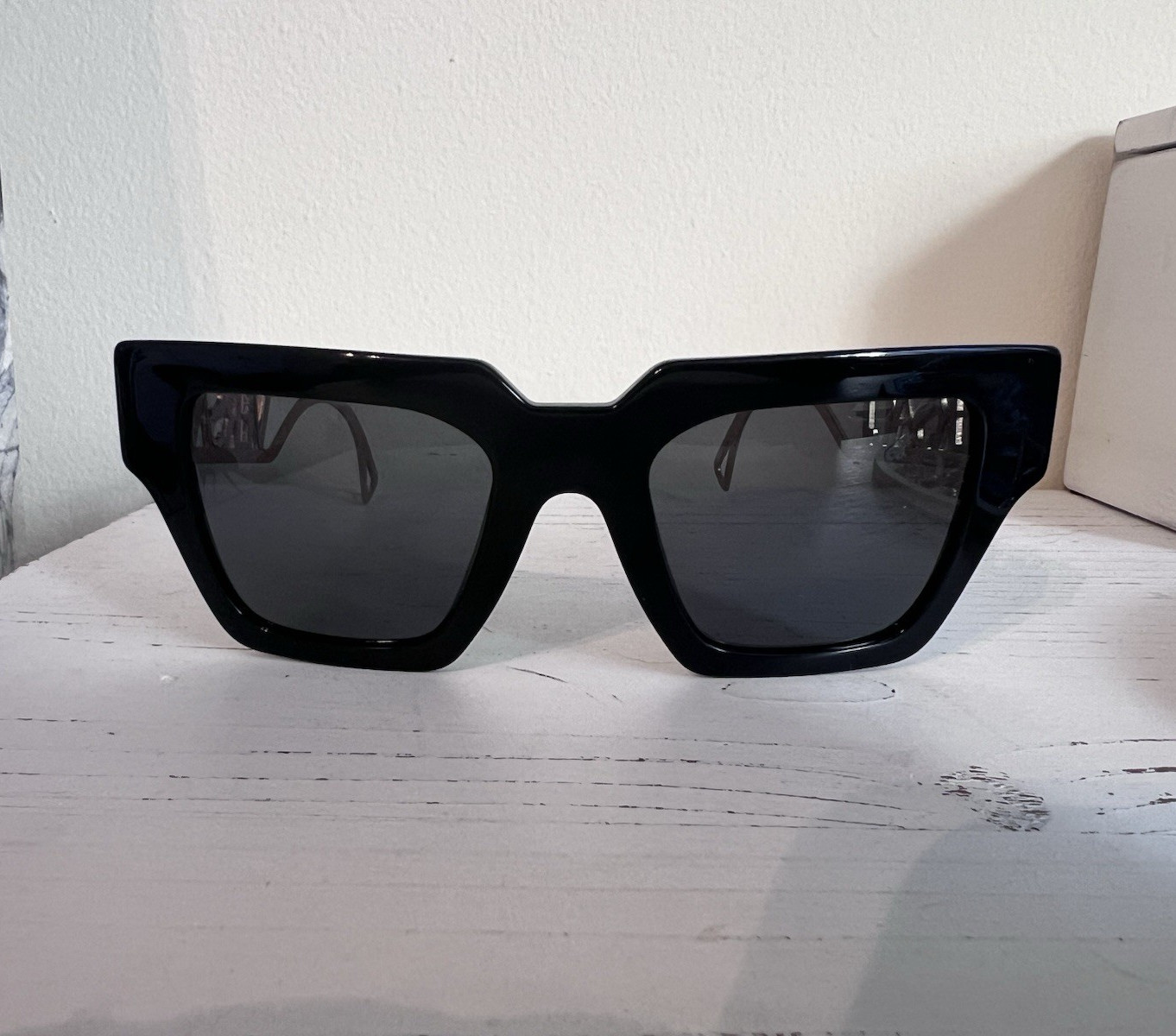 Authentic Versace Women’s Square Sunglasses Black Full-Rim, Case