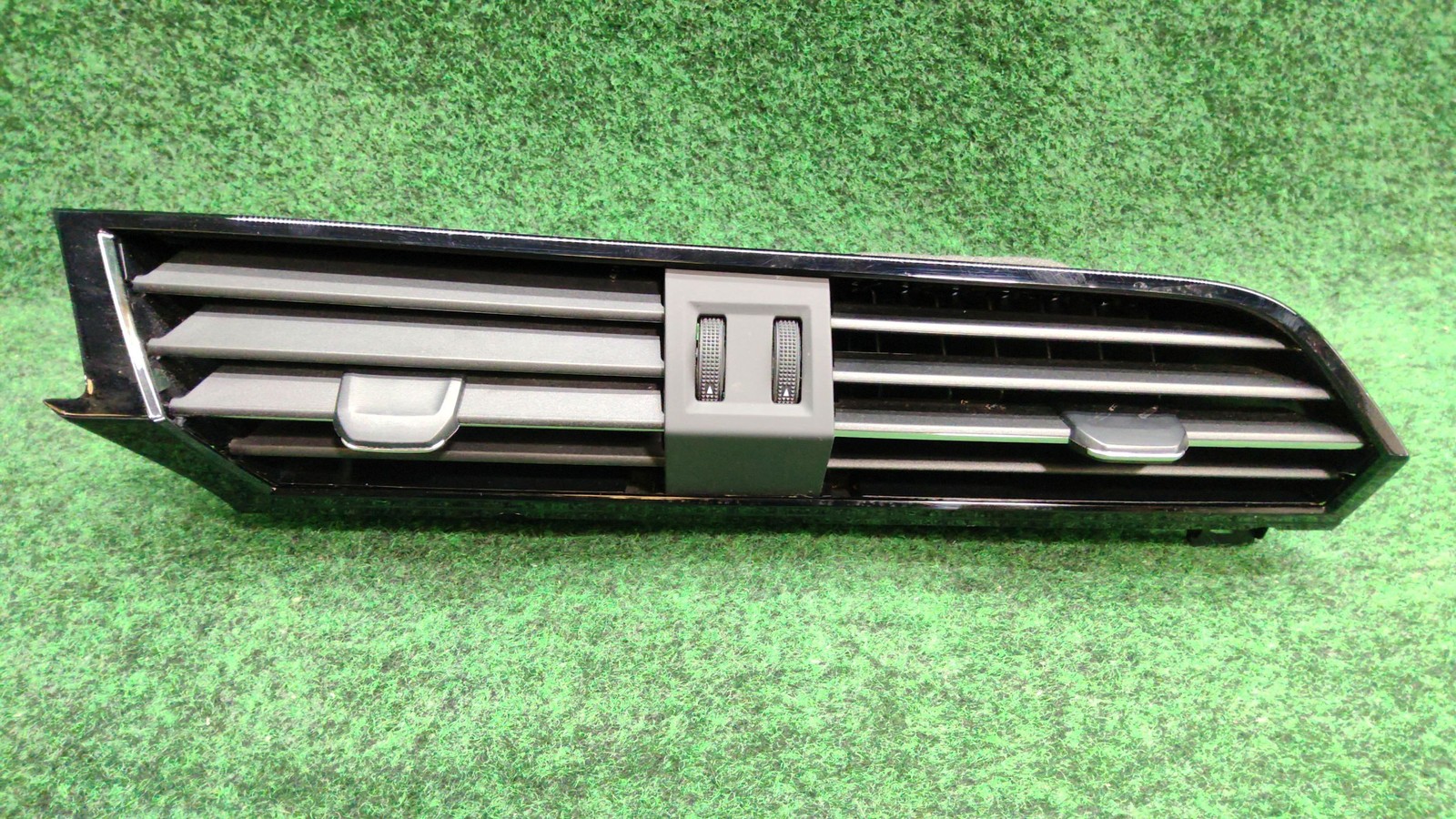 2019-2025 Audi Q3 Quattro Center Dashpanel Vent A/c Control Oem 83b820903