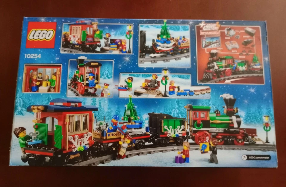 LEGO Creator Expert Winter Village 10254: Winter Holiday Train A Festive Express - Image 4 of 4
