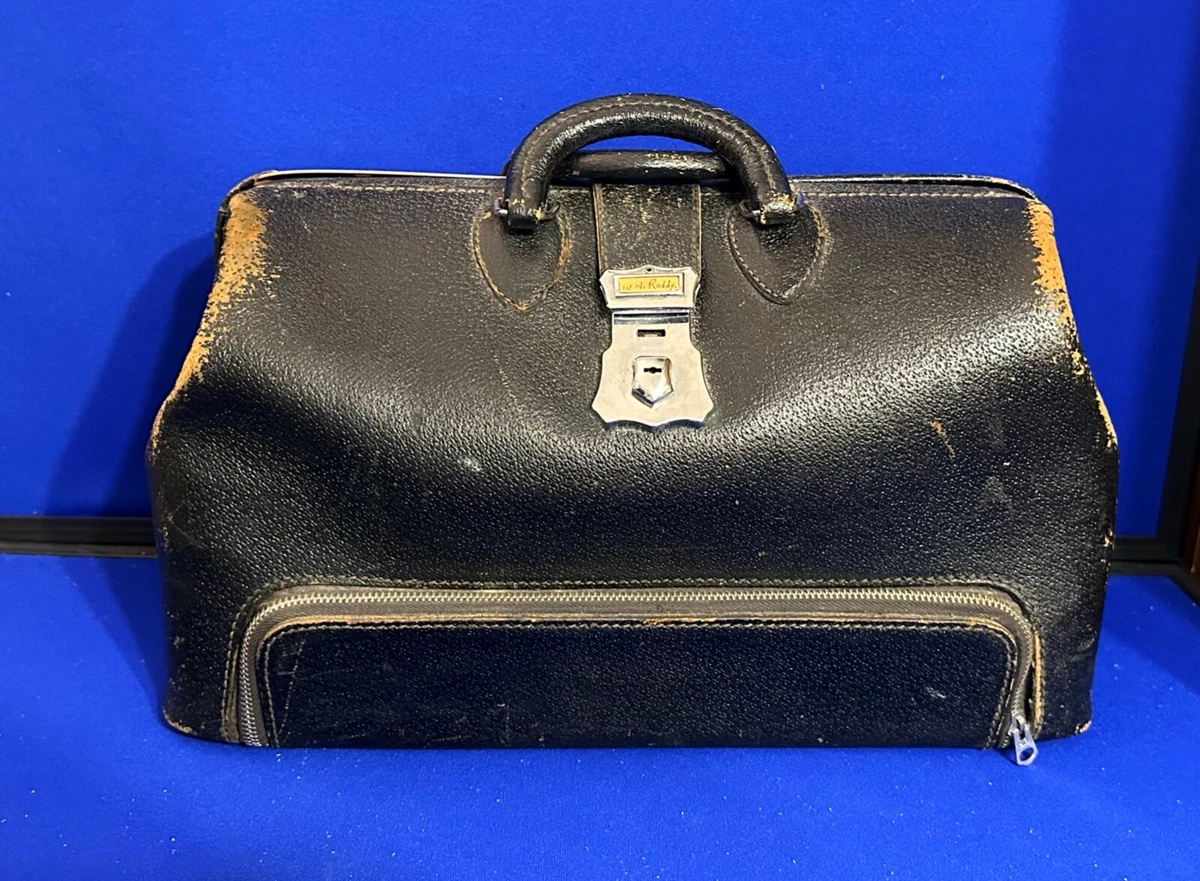 Old fashioned deals doctor bag