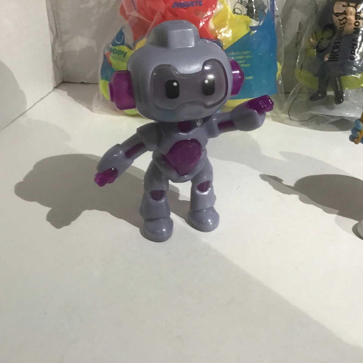 Lot of 6 McDonald’s Happy Meal Toys 2011, 2018 & 2019