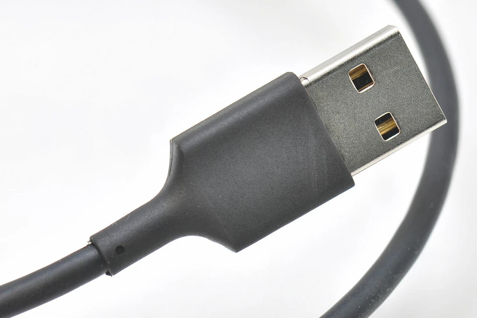 Original OEM Fitbit Sense y Versa 3 Cable de Carga Cargador Rápido Gimnasio y Entrenamiento Foto 3 de 4