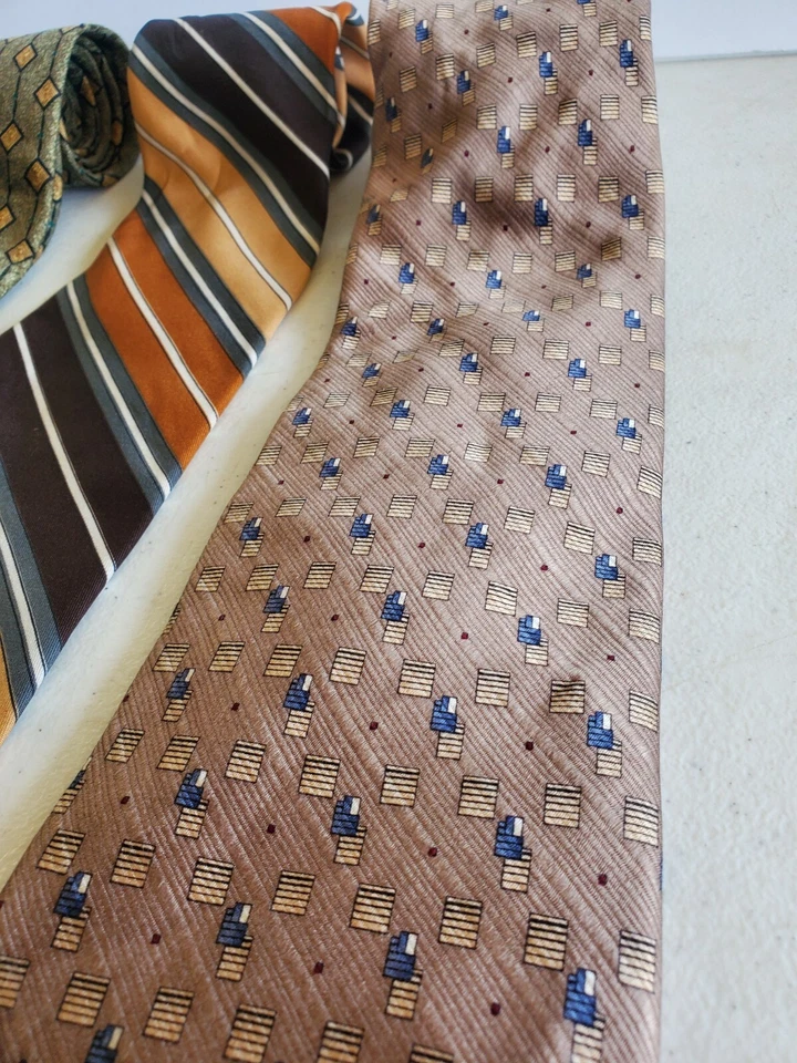 Lote Mixto De 3 Corbatas Para Hombre Antonia - De Colección Jcpenney - F. Edwards Rayas Bronceadas Foto 4 de 4