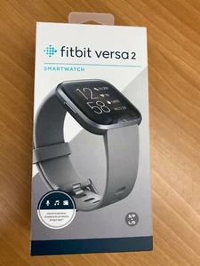 FITBIT Versa 2 Montre intelligente & Activité Tracker /Mist Grey Aluminium Nouveau scellé
