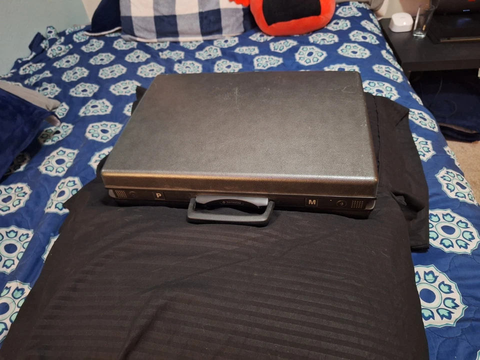 Maletín rígido oscuro vintage Samsonite Classic XL ☆☆☆☆☆ Foto 2 de 4