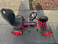 hauck Lightning Pedal Ride On Go Kart Toys for Boys and Girls, Red (Used)