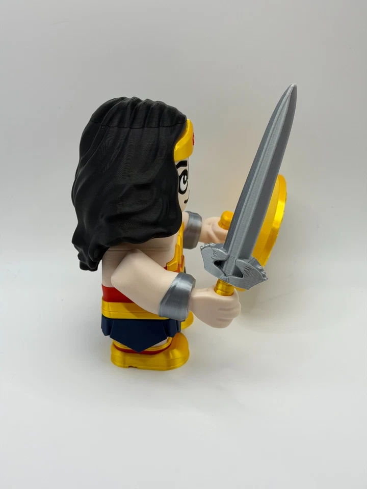 Kit de construcción de estatuilla de juguete grueso trozo de Wonder Woman horno Foto 4 de 4