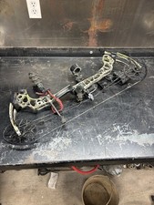 Mathews Triax RH 70/28