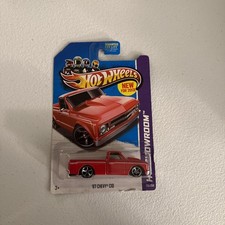 Hot Wheels 2013, 67 Chevy C10 Red Showroom