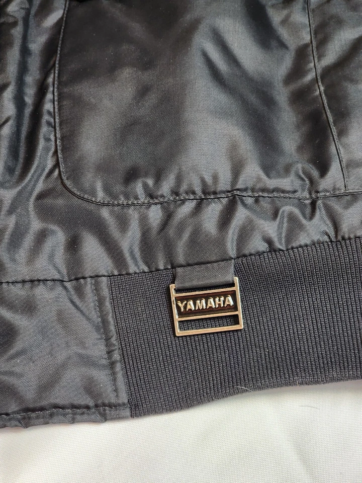 YAMAHA SNOWMOBILE JACKET/COAT Man's Size L Maxim Wear Yamafest Patch - Image 3 of 4