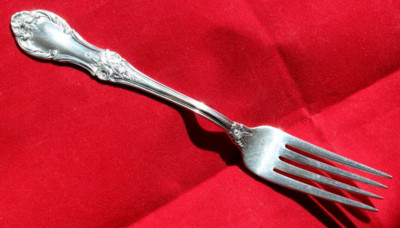Wild Rose-New International Silver 7 3/8