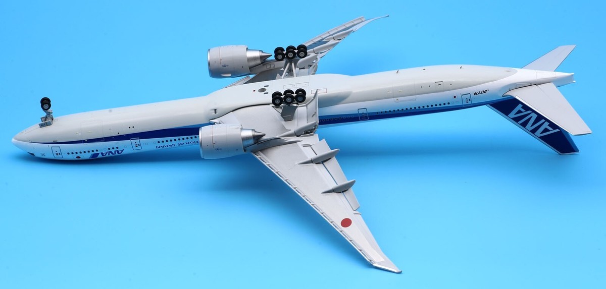 JC Wings 1:200 ANA Boeing B777-300ER Diecast Aircraft Model JC Wings 1:200 ANA Boeing B777-300ER Diecast Aircraft Model