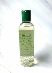 molecular water makeup remover