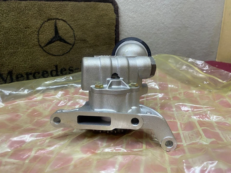 Bomba de aceite Mercedes Benz W126 C126 R107 FEBI A1171800501 NOS Foto 4 de 4
