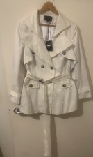 Ann Harvey Ladies White Ladies Coat Size 16 ( Never Been Use)
