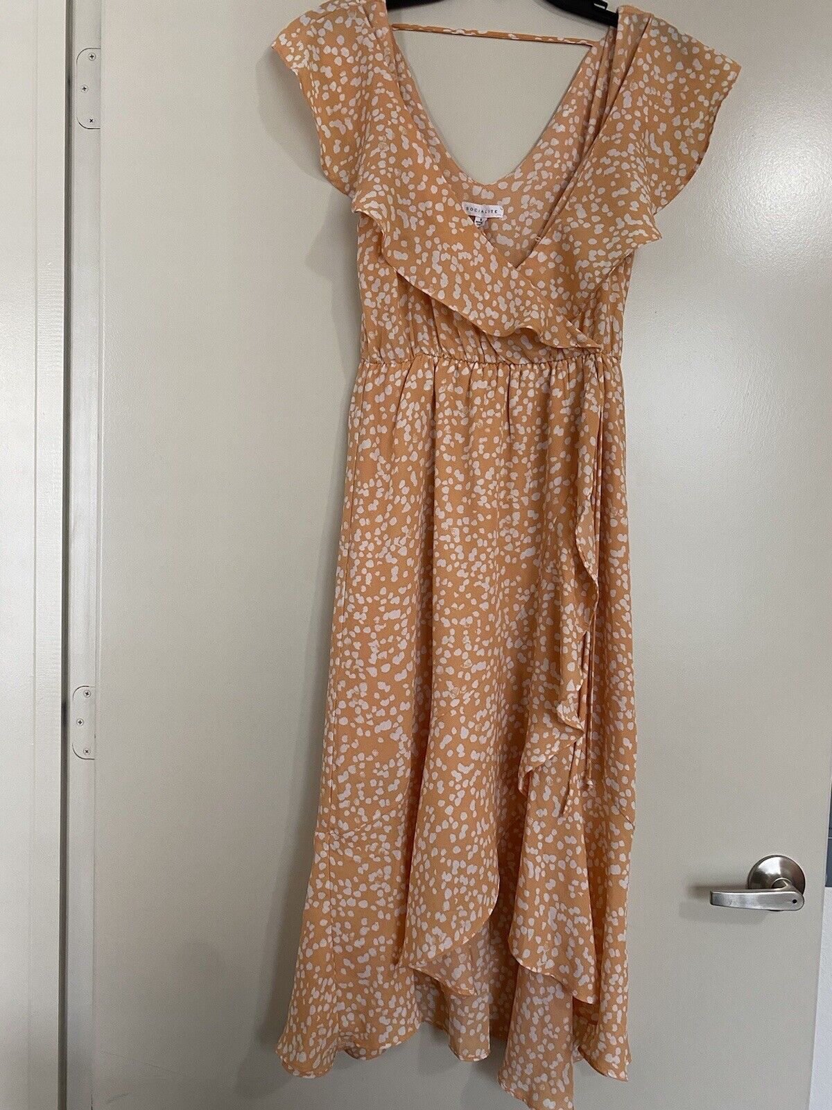 SOCIALITE Orange Ruffle Trim Faux Wrap Dress Size Small