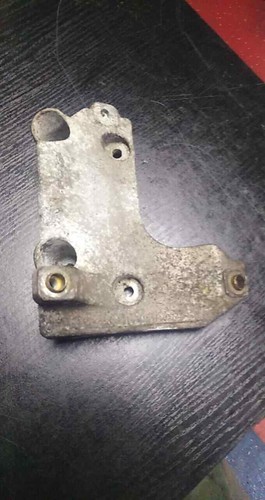 BMW 3 E91 2.0 Benzin 115KW Klimakompressor Halterung 7505980