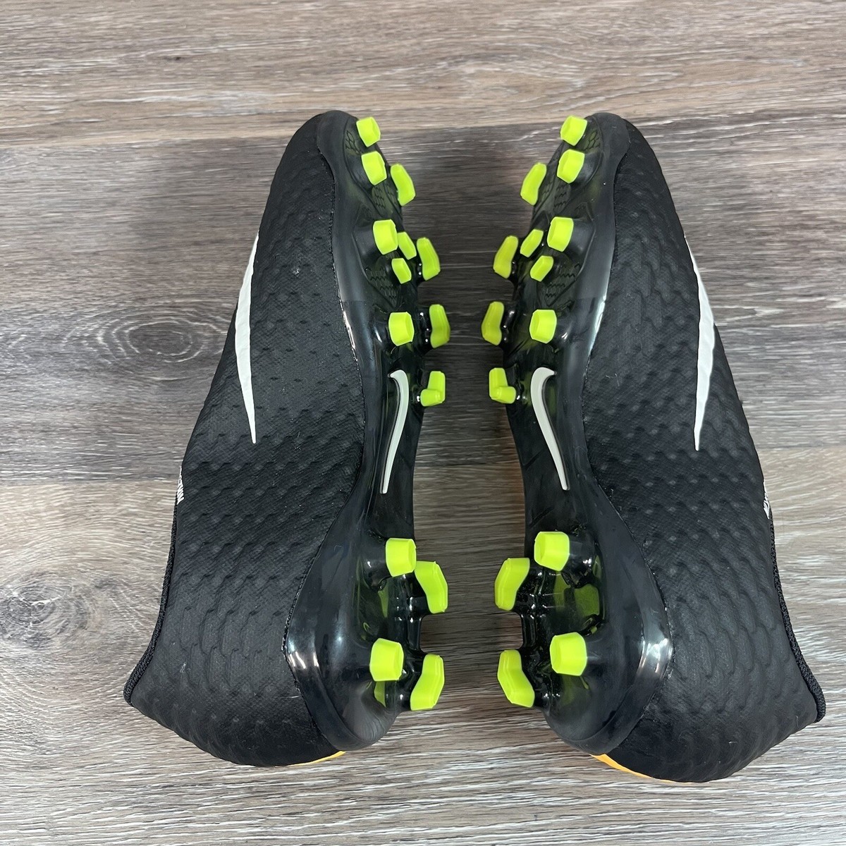 Size 4.5 (GS) - Nike Hypervenom Phelon III FG Low Yellow Size 4.5 (GS) - Nike Hypervenom Phelon III FG Low Yellow