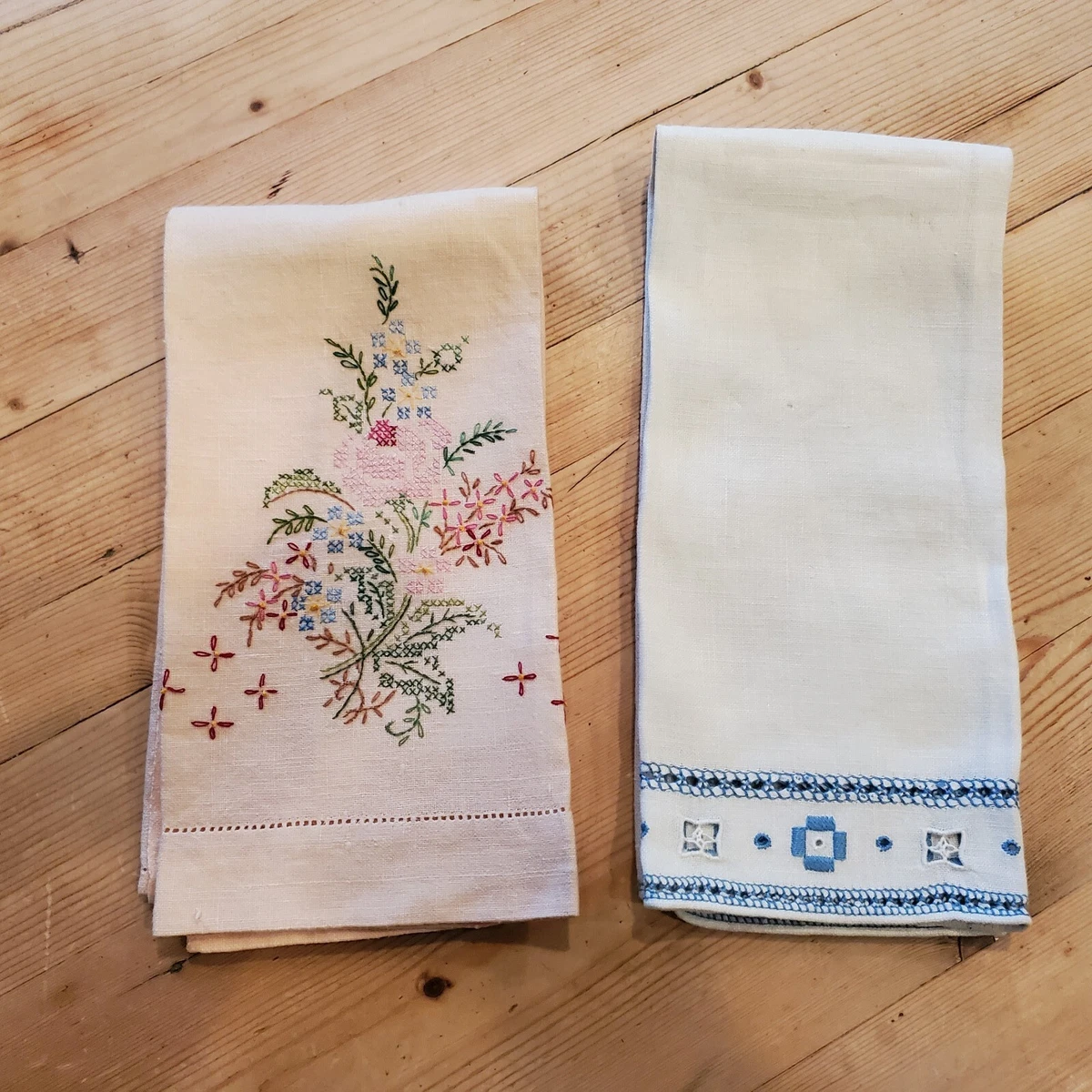 Vintage Linen Guest Hand Towels Cross Stitch Embroidered Pair / Lot Of 2, READ