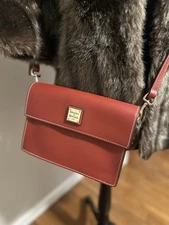 DOONEY & BOURKE BEACON East West Flap Crossbody Bag in RED Waxed French PURSE