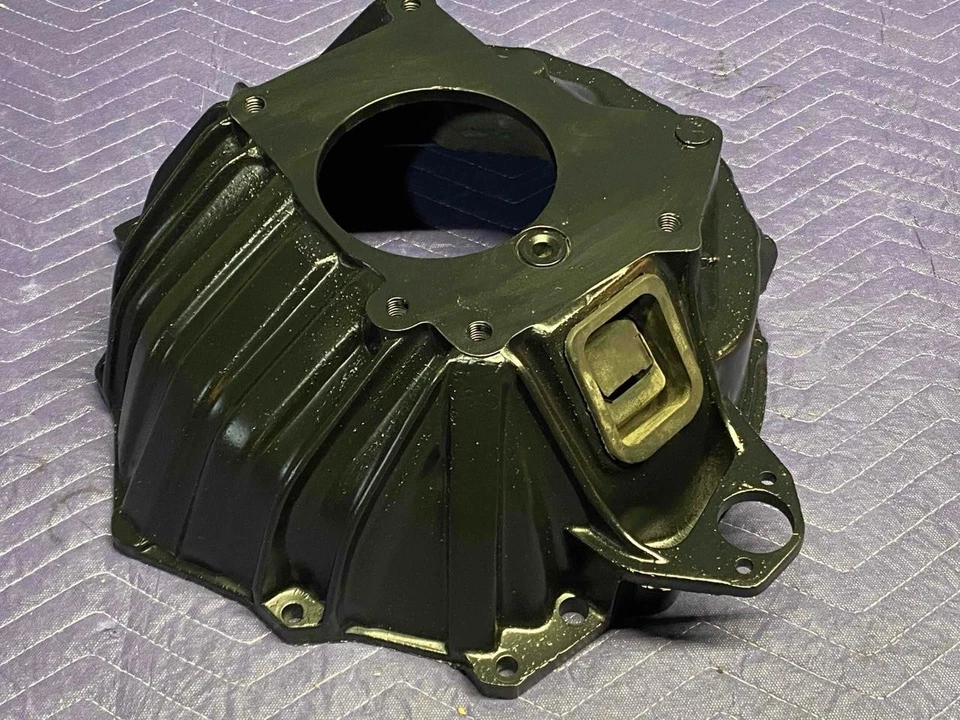 85-87 Chevy GMC Truck HYDRAULIC CLUTCH BELL HOUSING SM465 85-91 Square Body - Image 2 of 4